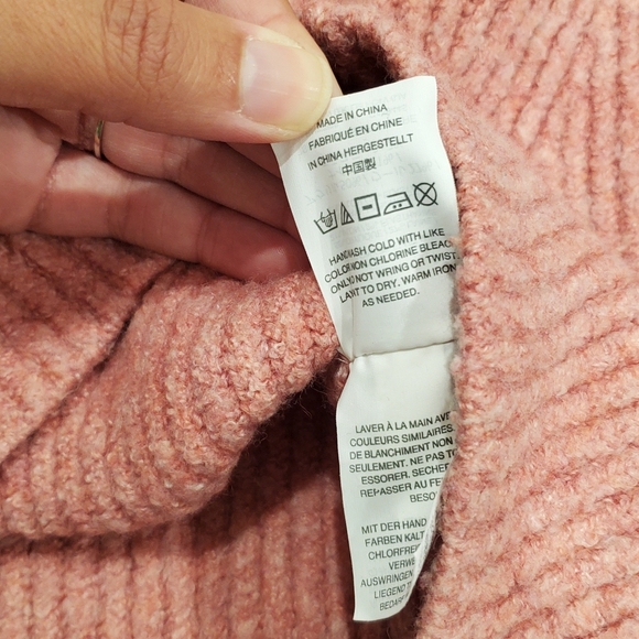 Madewell Northfield Mockneck Sweater in Pink size Medium - Picture 9 of 10